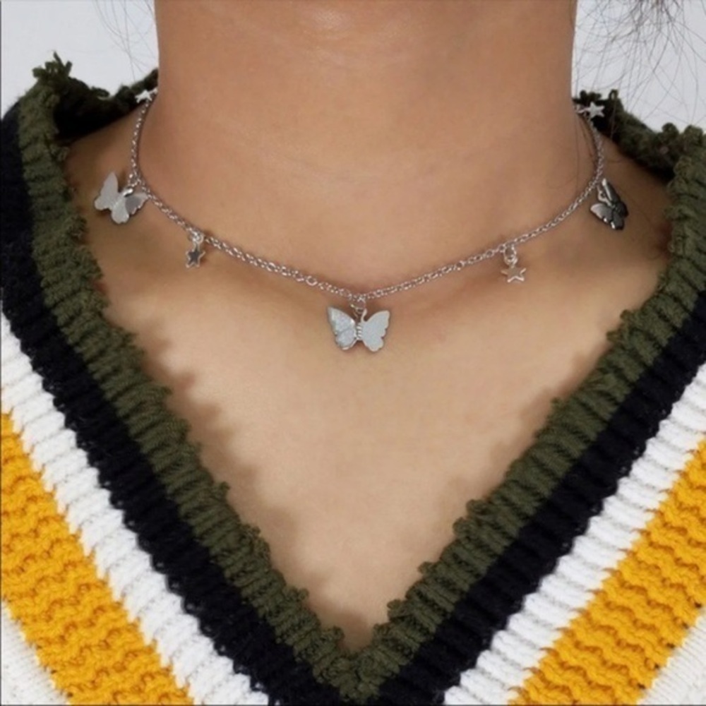 3/$30 🤍 Butterfly Pendant Choker Necklace